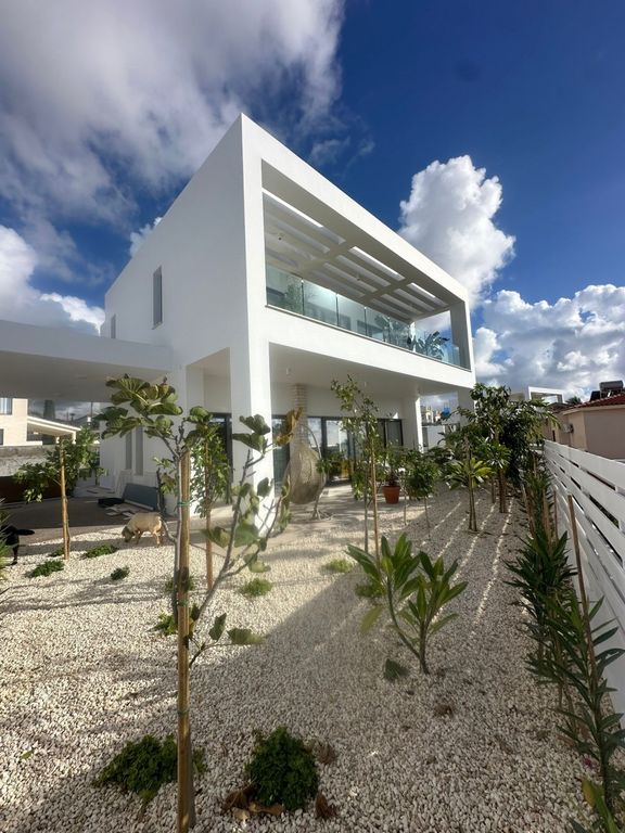 Property photo 1 of 24