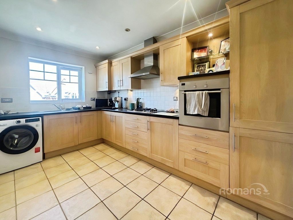 Property photo 3 of 13 Pbox-Img.Jpg