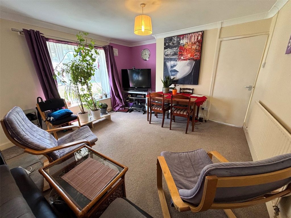 Property photo 3 of 10 Picture No. 06