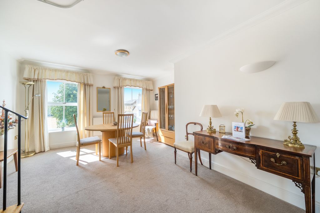 Property photo 3 of 13