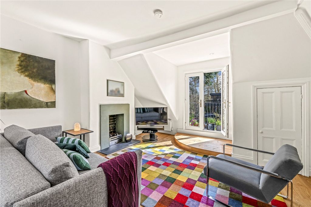 Property photo 1 of 11 Reception Room