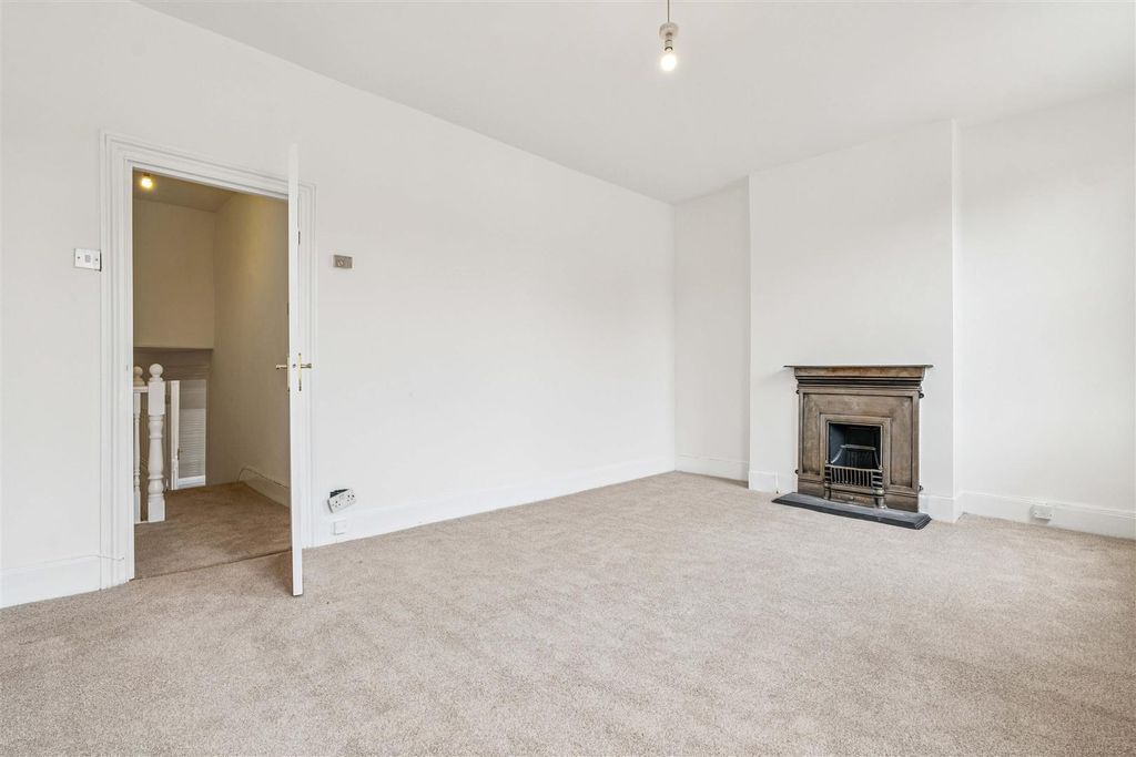 Property photo 1 of 9 10.Jpg