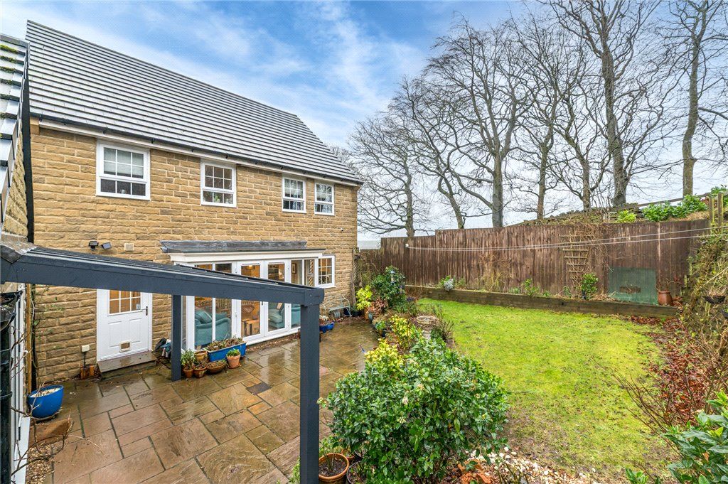 Property photo 2 of 32 Garden