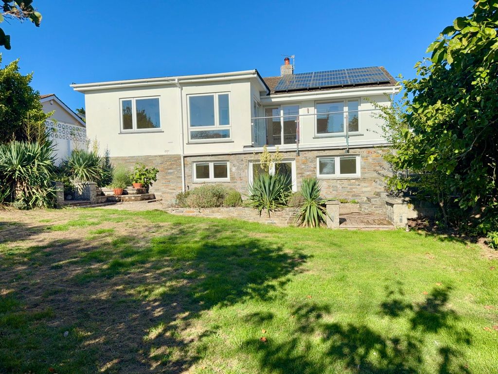Property photo 1 of 36