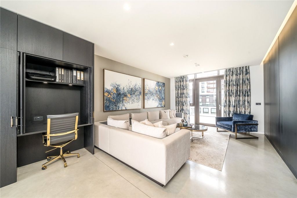 Property photo 2 of 23 Picture No. 18