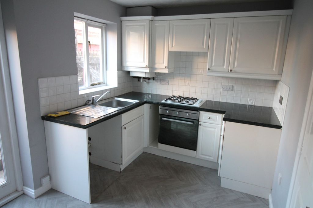 Property photo 3 of 15 Img_1611