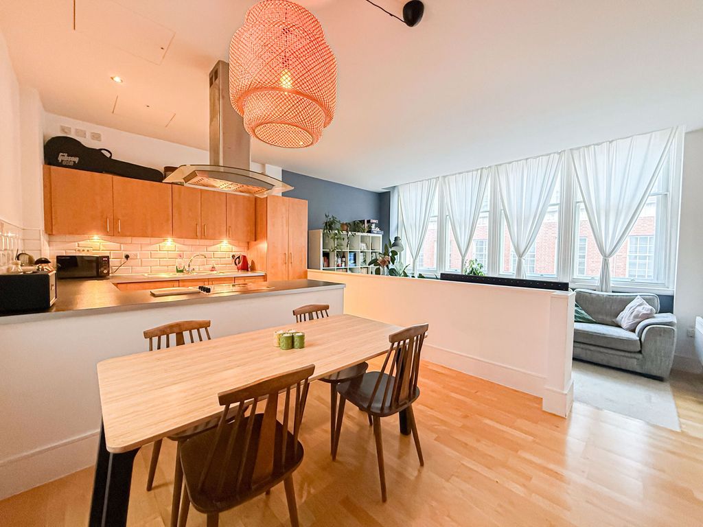 Property photo 2 of 15 Photo 8