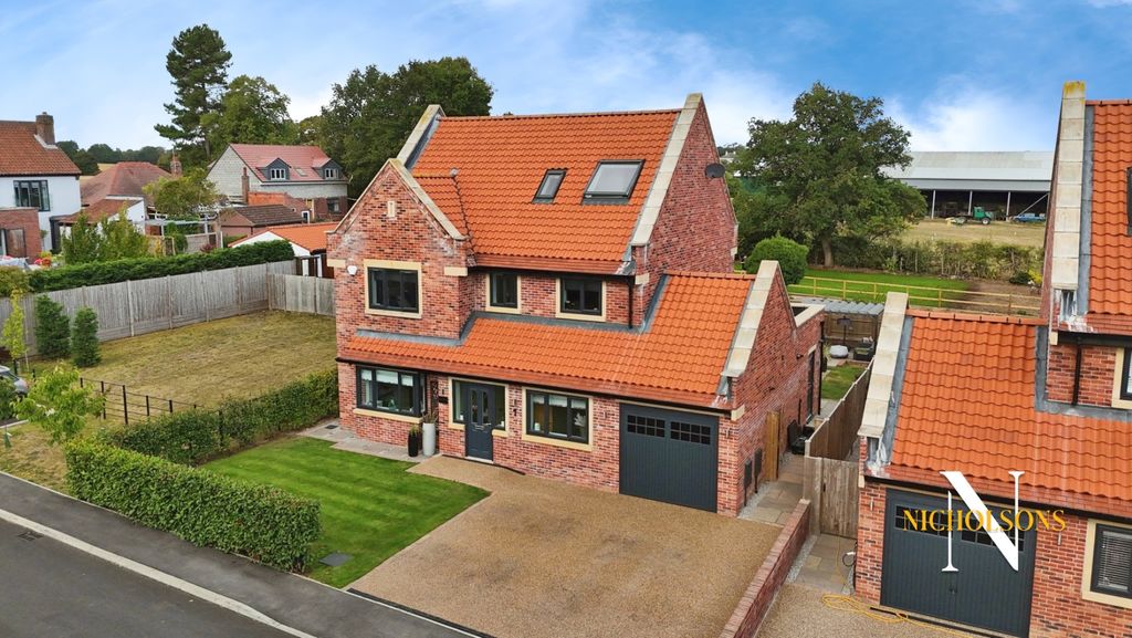 Property photo 1 of 30 3831922