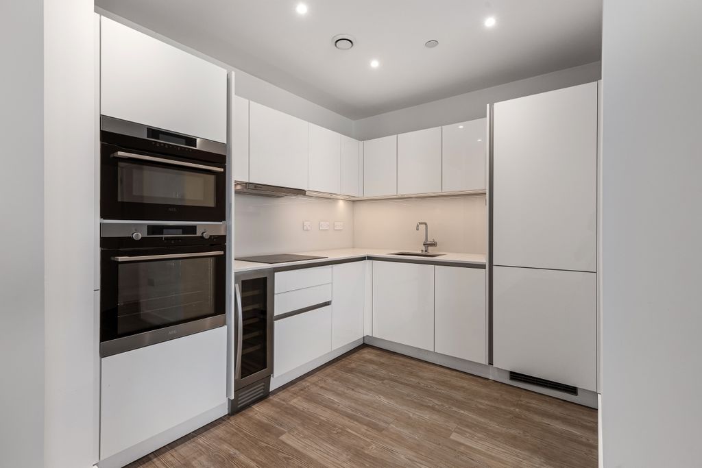 Property photo 2 of 12 094A2195