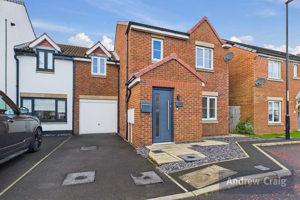 Property photo 1 of 25 (Main)