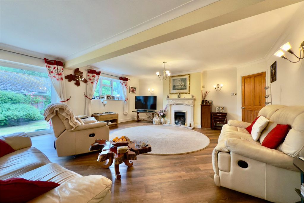 Property photo 2 of 46 Picture No. 47