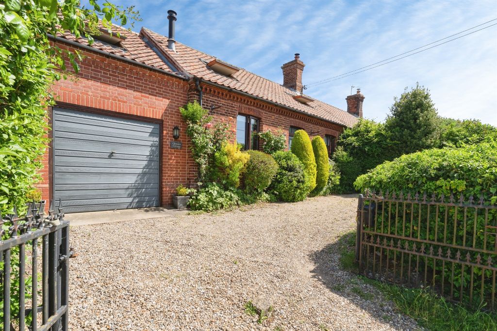 Property photo 1 of 23