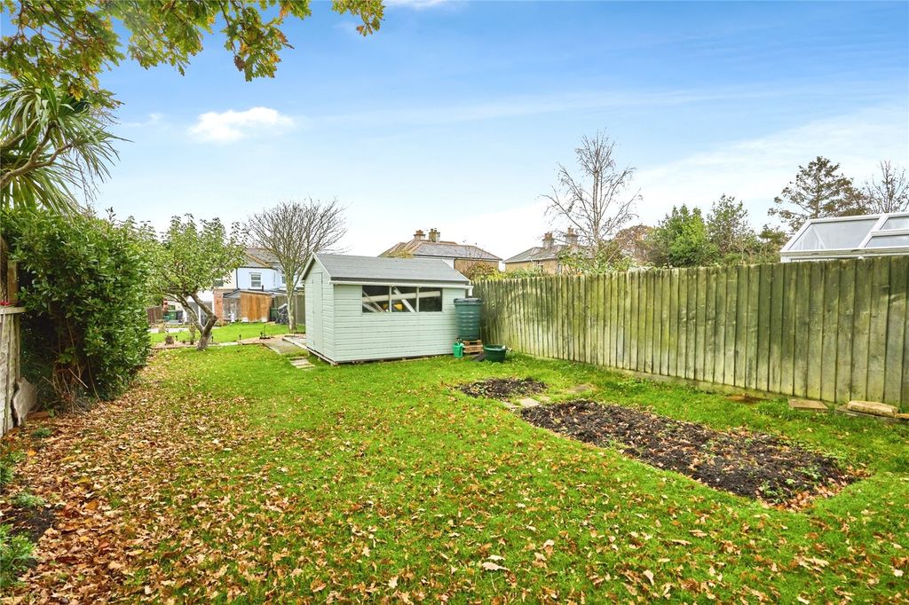 Property photo 1 of 22 Picture No. 32