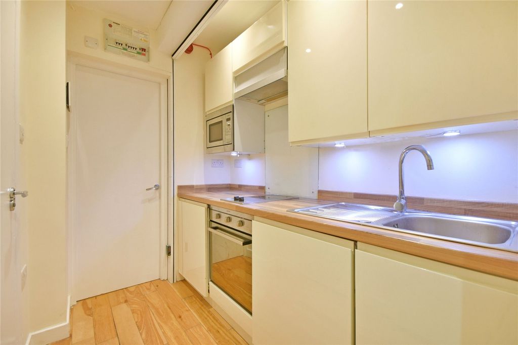 Property photo 3 of 9 Picture No. 09