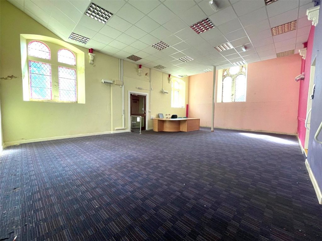 Property photo 3 of 15 Picture No. 03