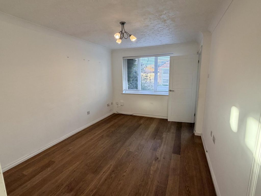 Property photo 2 of 8 Living Room