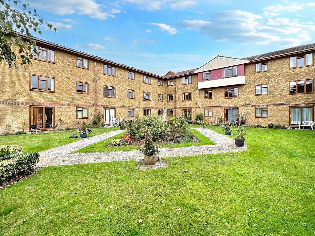 Property photo 1 of 7