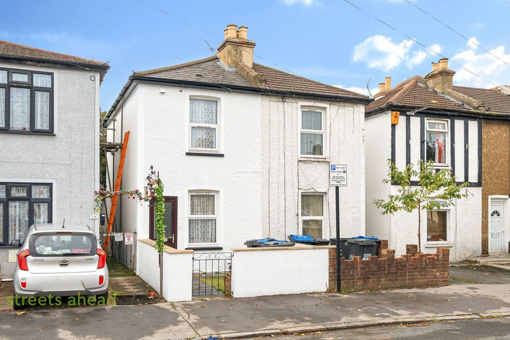 Property photo 1 of 12 7B0c2B62-2290-43c...
