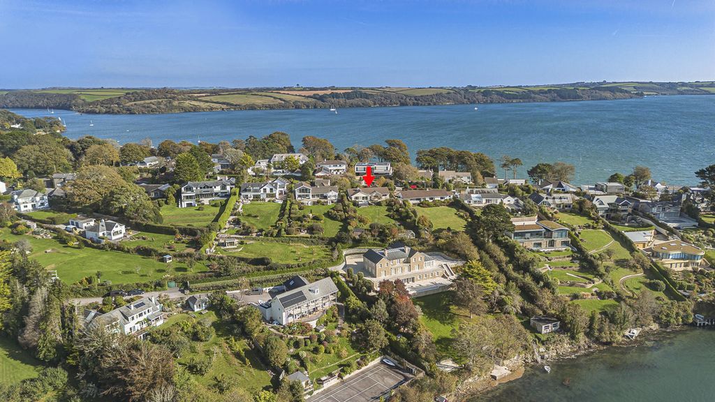 Property photo 1 of 26