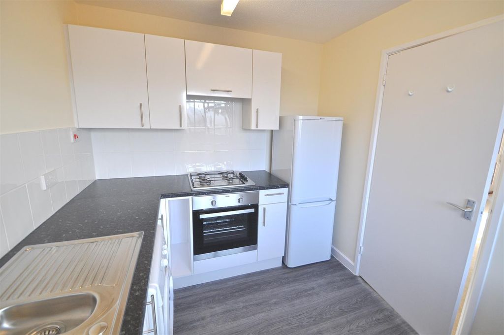 Property photo 2 of 12 Kitchen.Jpg