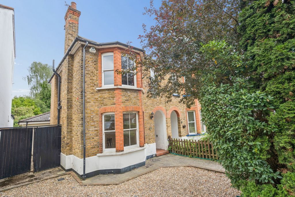 Property photo 2 of 14