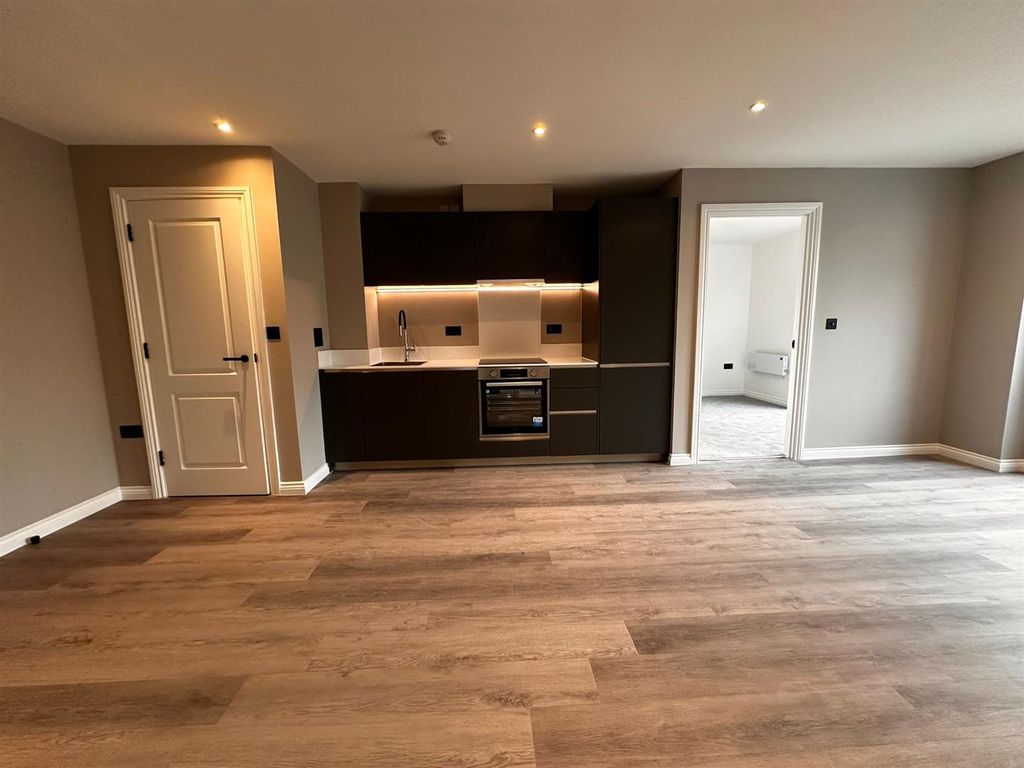 Property photo 3 of 11 Img-20250609-Wa0064.Jpg