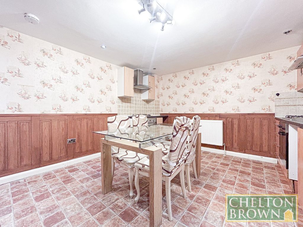 Property photo 3 of 17 Picture No. 01