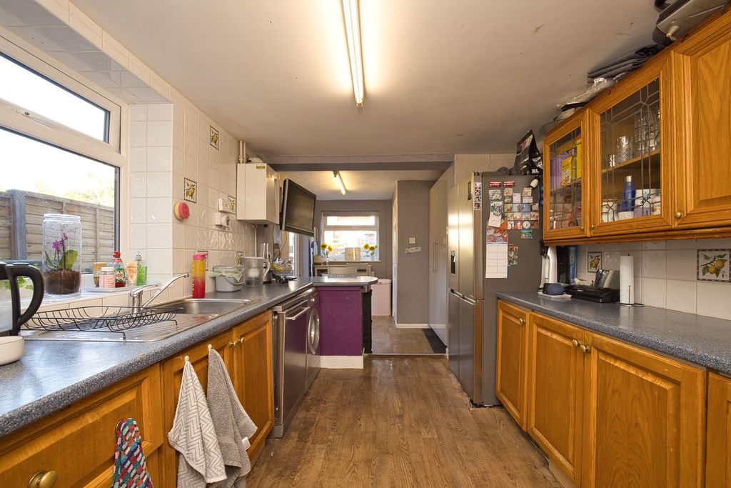 Property photo 3 of 19 Picture 3