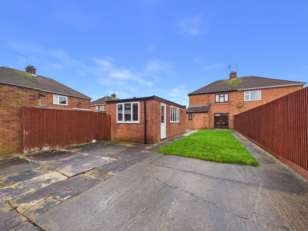 Property photo 2 of 13