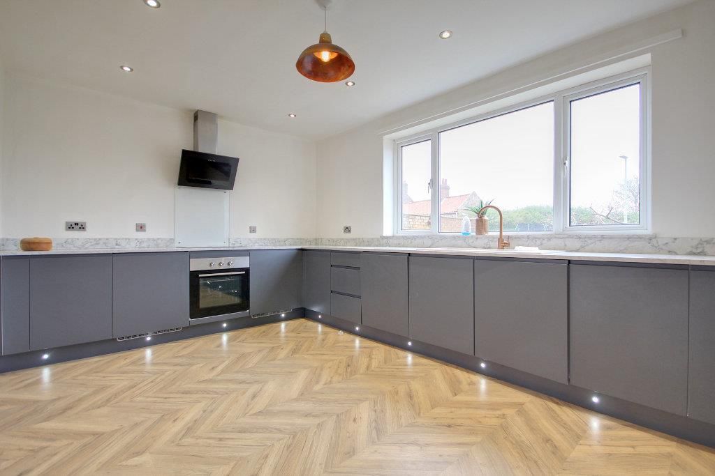 Property photo 2 of 12 Img_3219-Img_3221_Lzn.Jpg