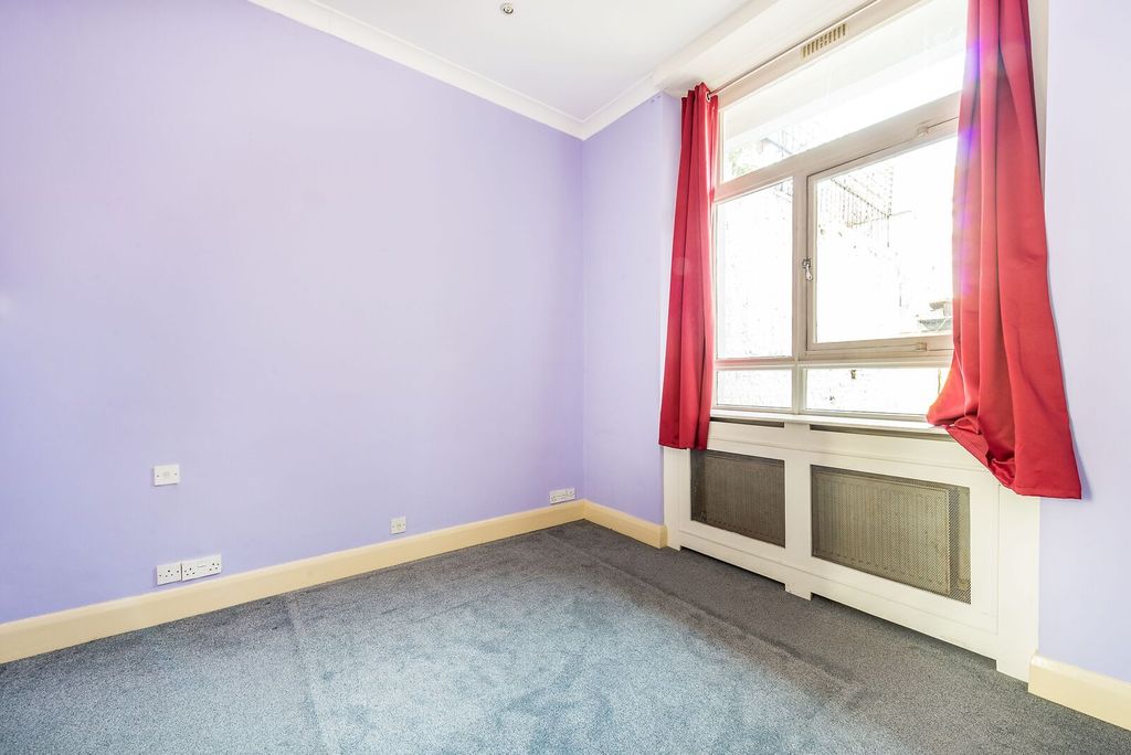 Property photo 3 of 7