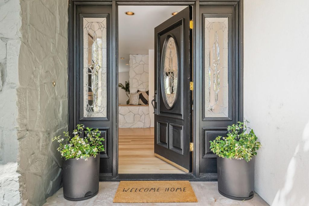 Property photo 3 of 10 <Alttext/>