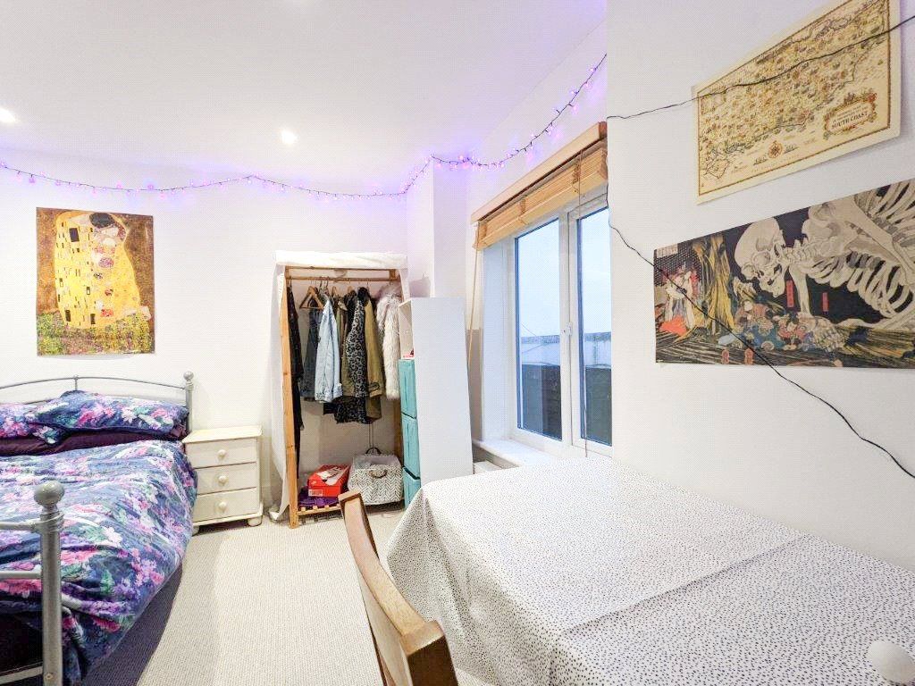 Property photo 3 of 4 Picture No. 01