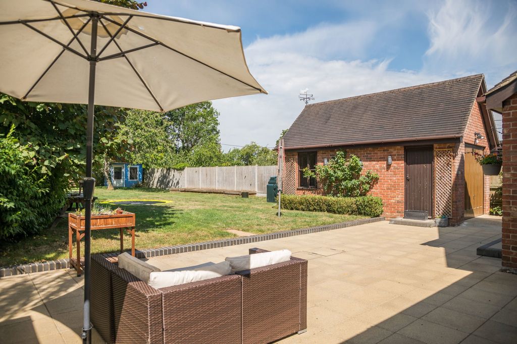 Property photo 2 of 17