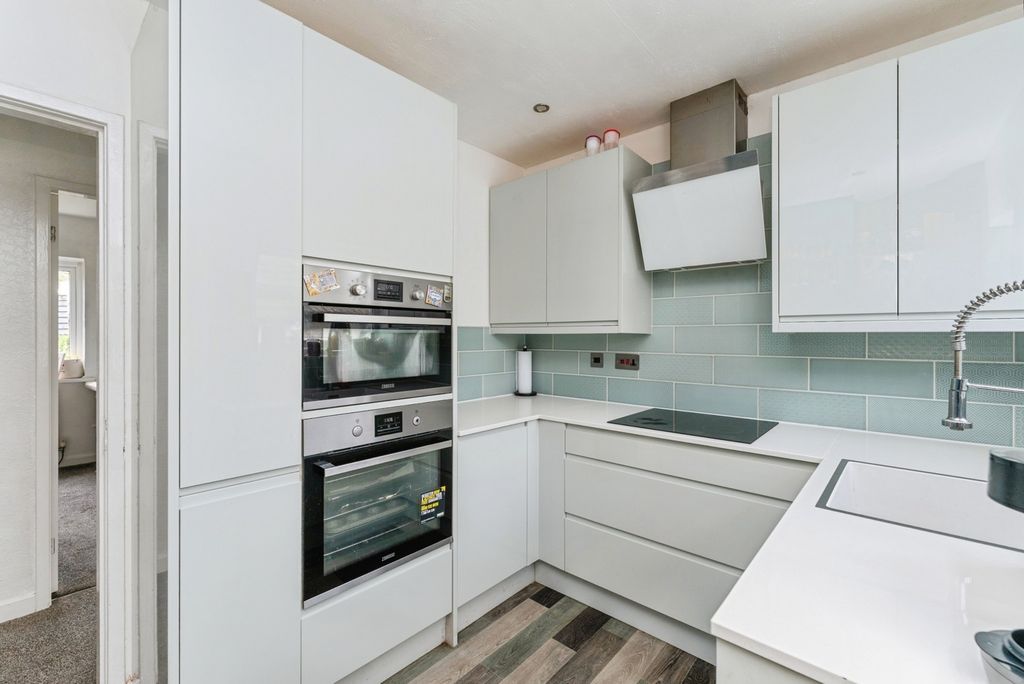 Property photo 2 of 20 Pbox-Img.Jpg