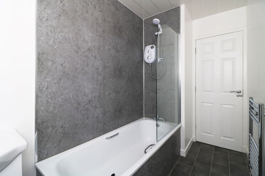 Property photo 2 of 7 Photo 2