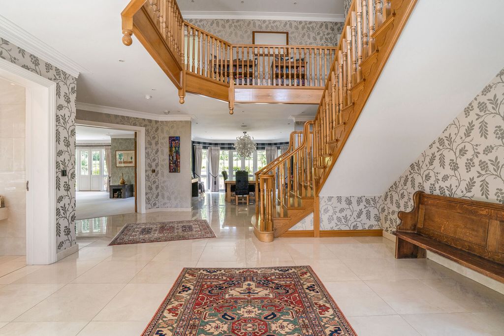 Property photo 3 of 20