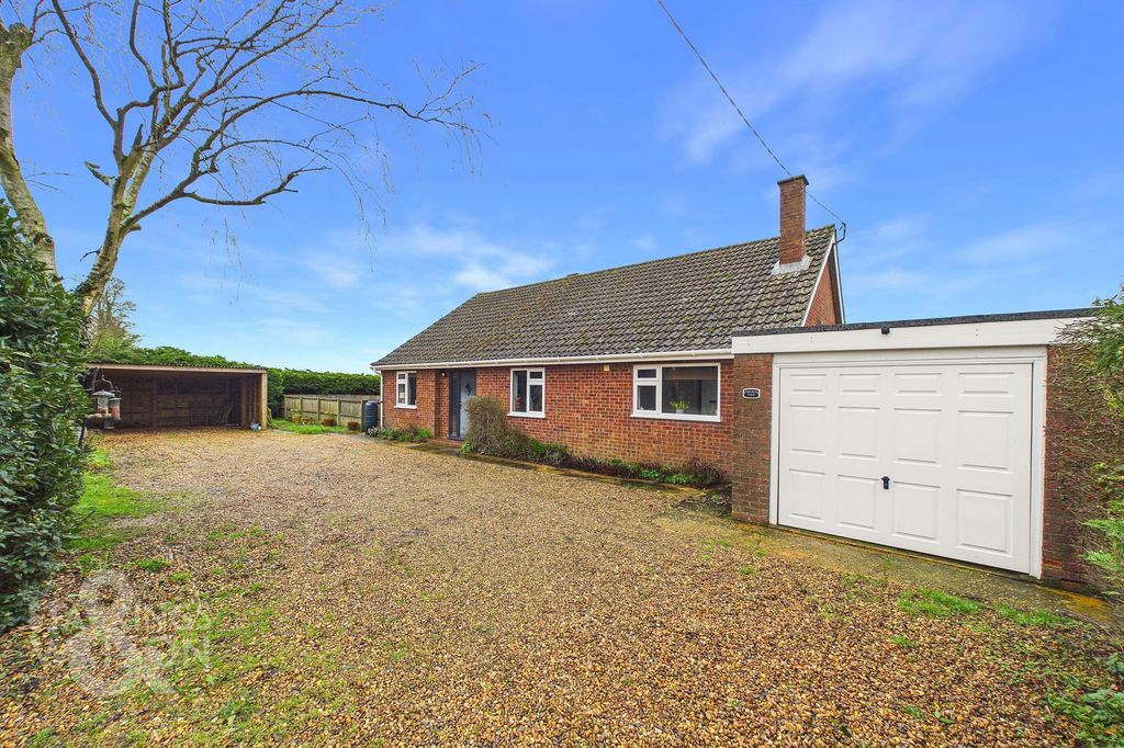 Property photo 2 of 31