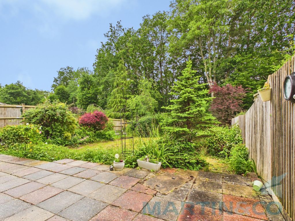 Property photo 3 of 11