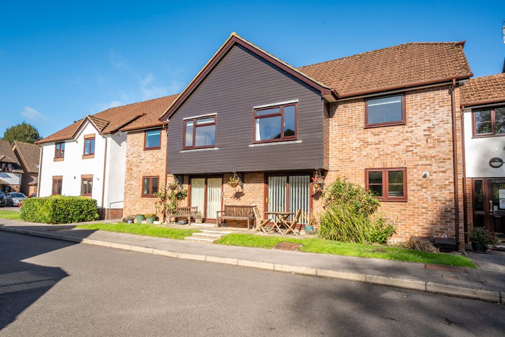 Property photo 1 of 20