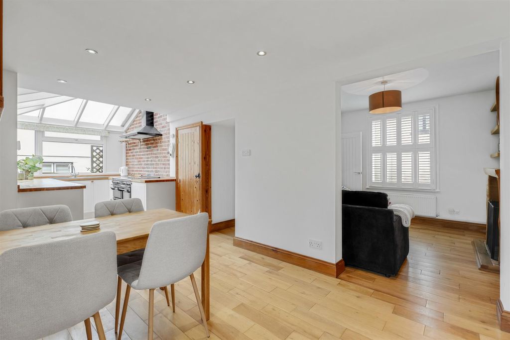 Property photo 2 of 22 A7400527.Jpg