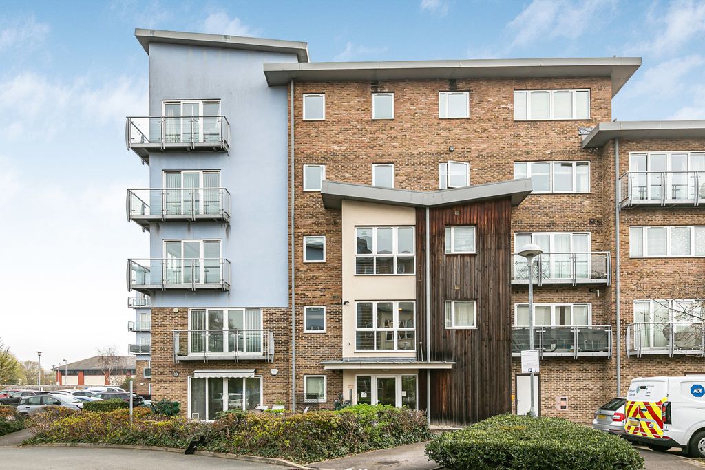 Property photo 1 of 8 Front Aspect