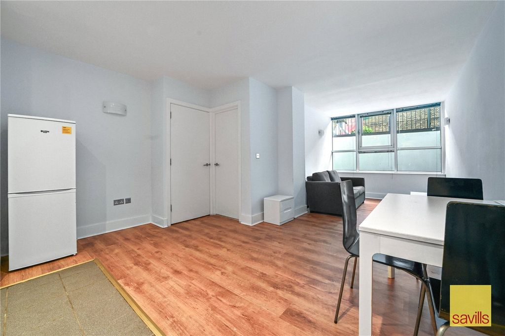 Property photo 1 of 11 Reception Room