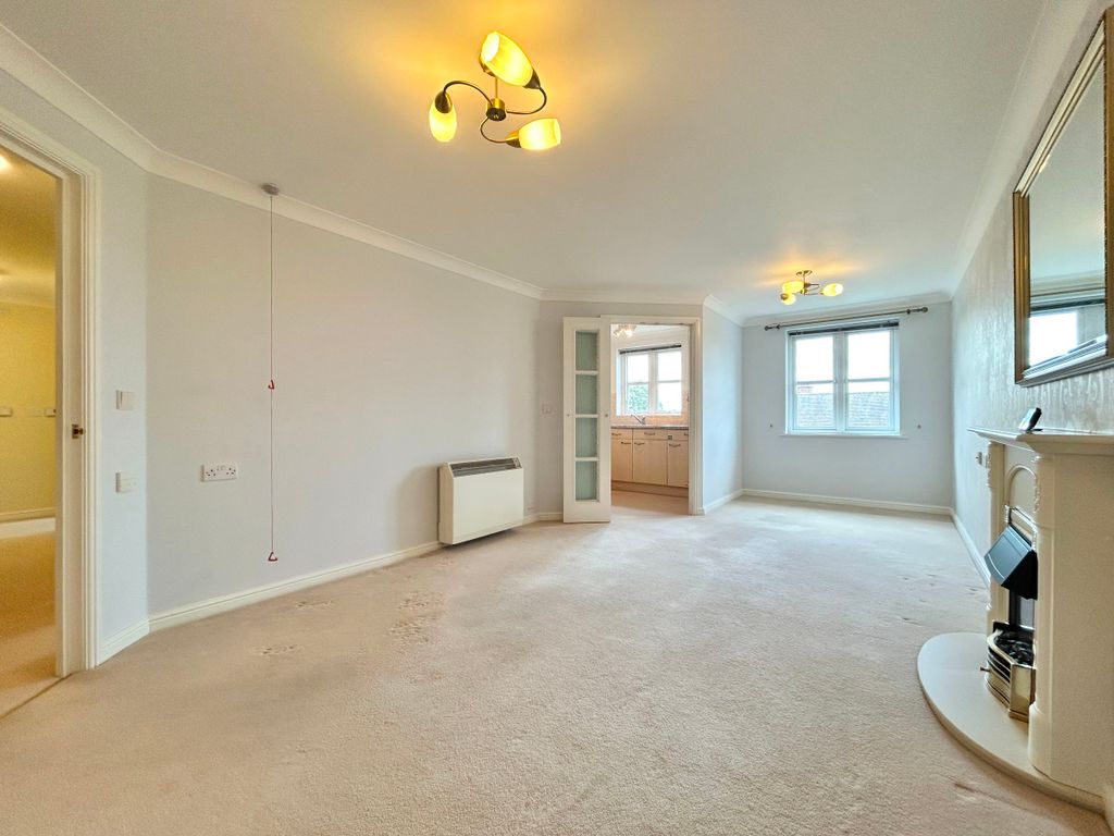 Property photo 3 of 14