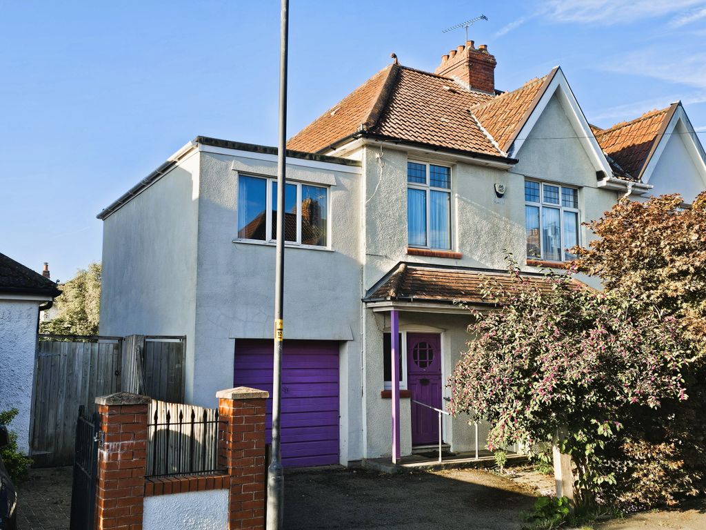 Property photo 1 of 19 Front