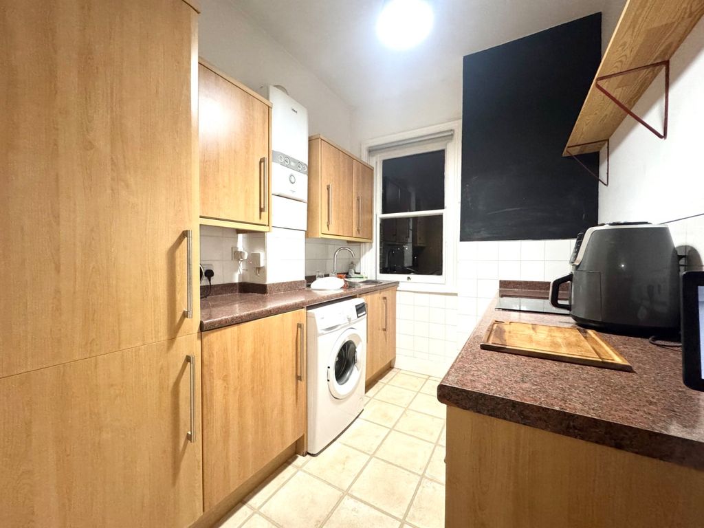 Property photo 3 of 6 Picture 3