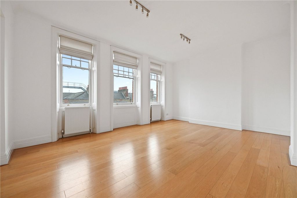 Property photo 2 of 11 Picture No. 09