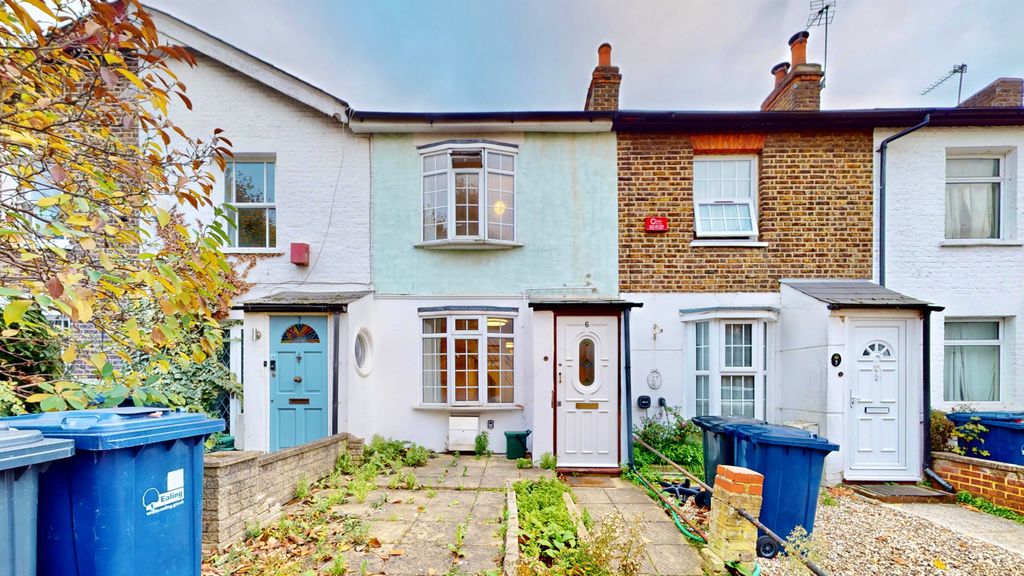 Property photo 1 of 36
