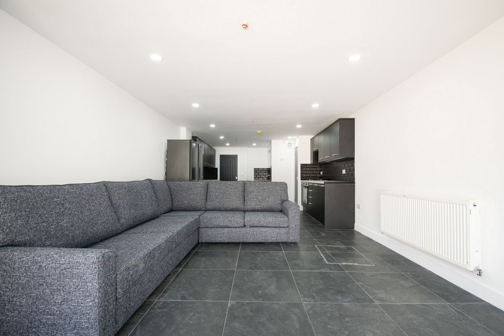 Property photo 2 of 15 Photo 2