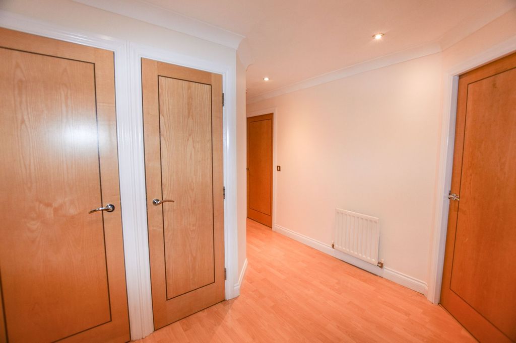 Property photo 2 of 15 Picture No. 01